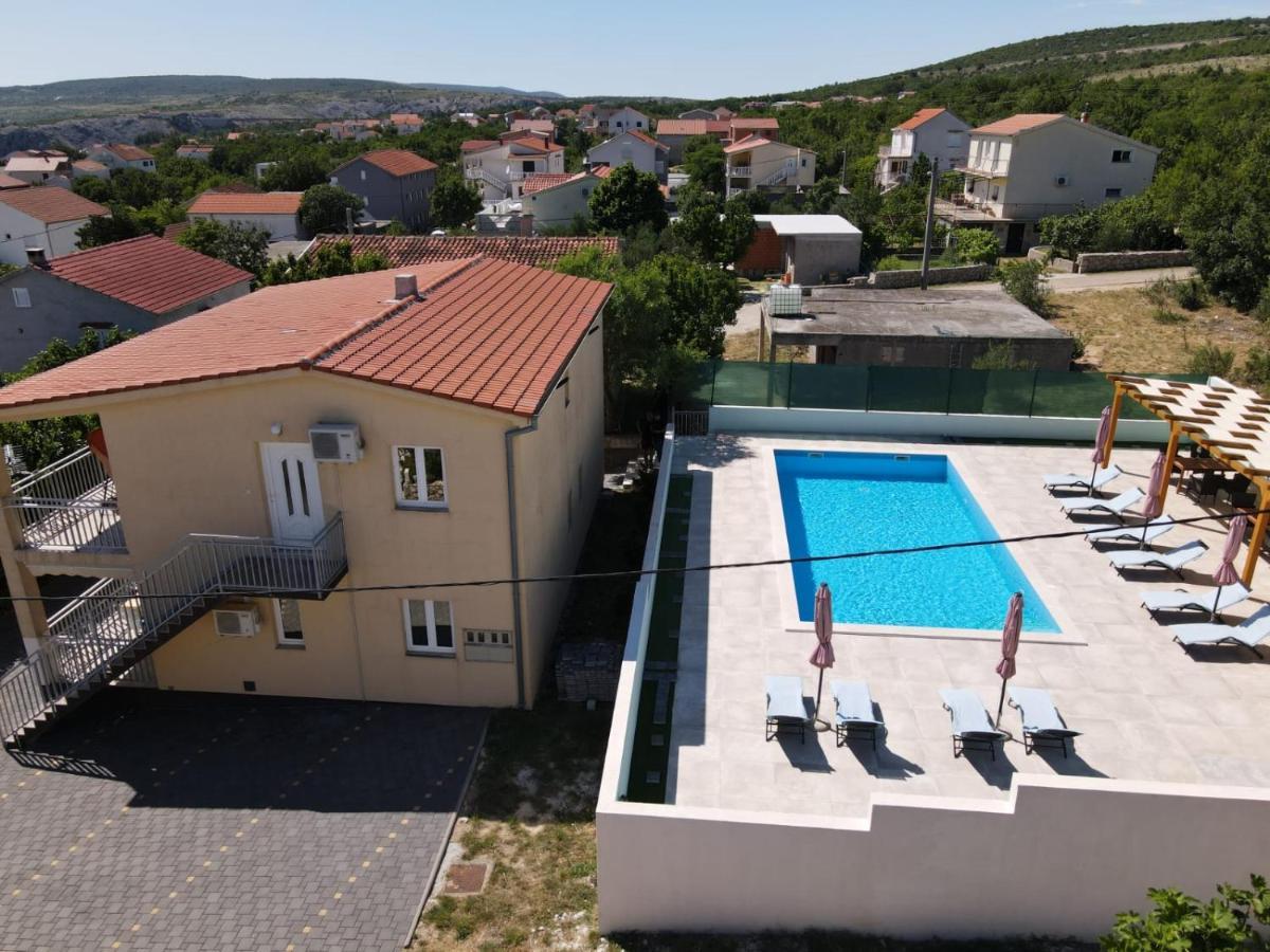 Apartmani Galic Maslenica Buitenkant foto